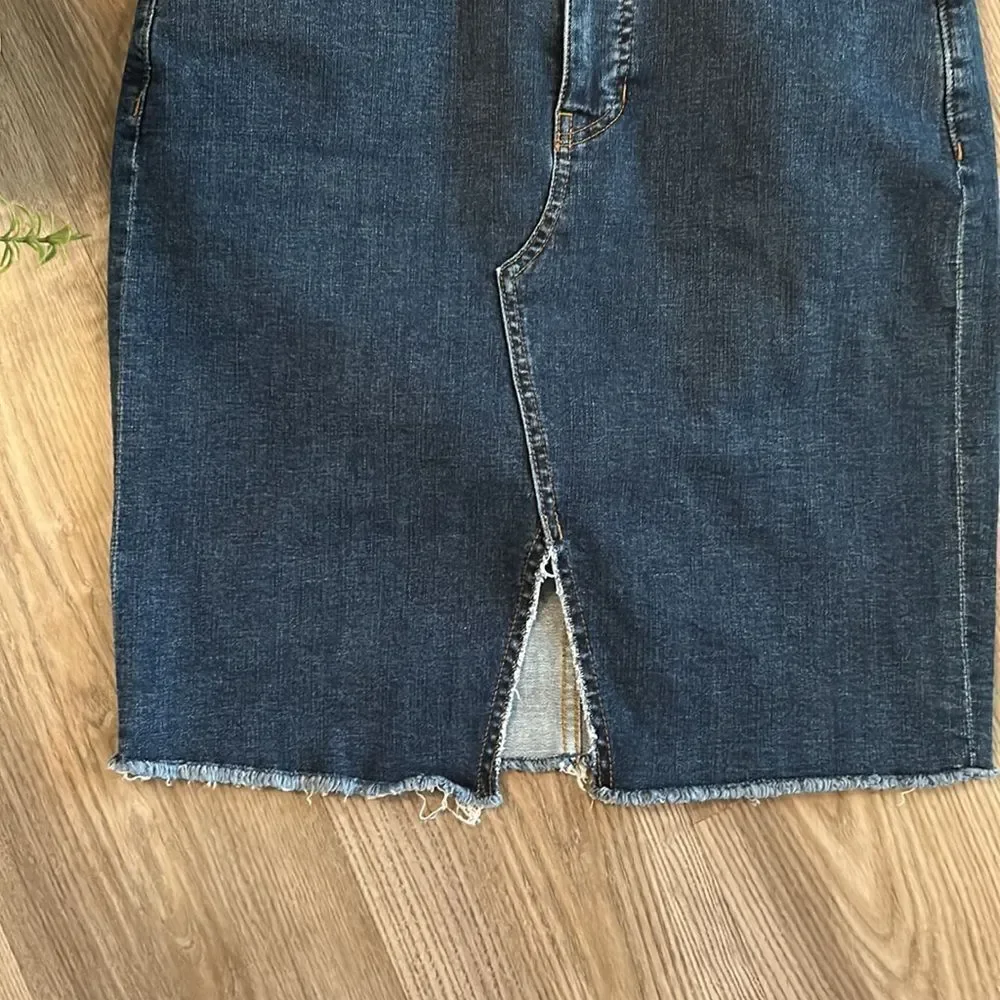 MADEWELL STRETCH DENIM PEGGED MINI SKIRT WITH RAW HEM SIZE 29